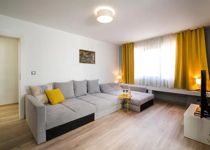 Luxury & Calm Apartment Burgas